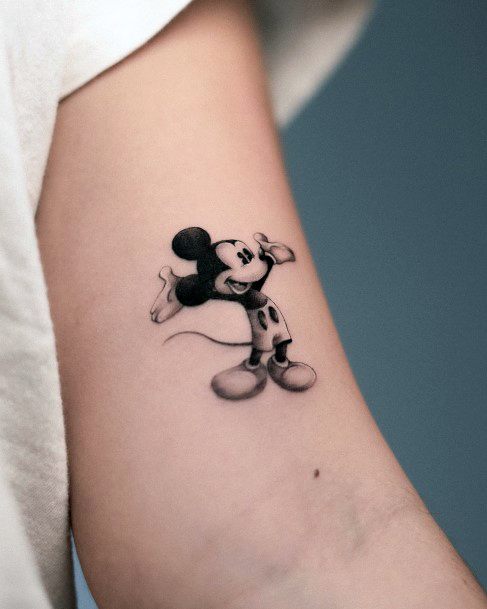 Ladies Mickey Mouse Tattoo Design Inspiration