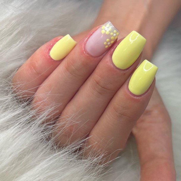 Ladies Short Yellow Nail Design Inspiration