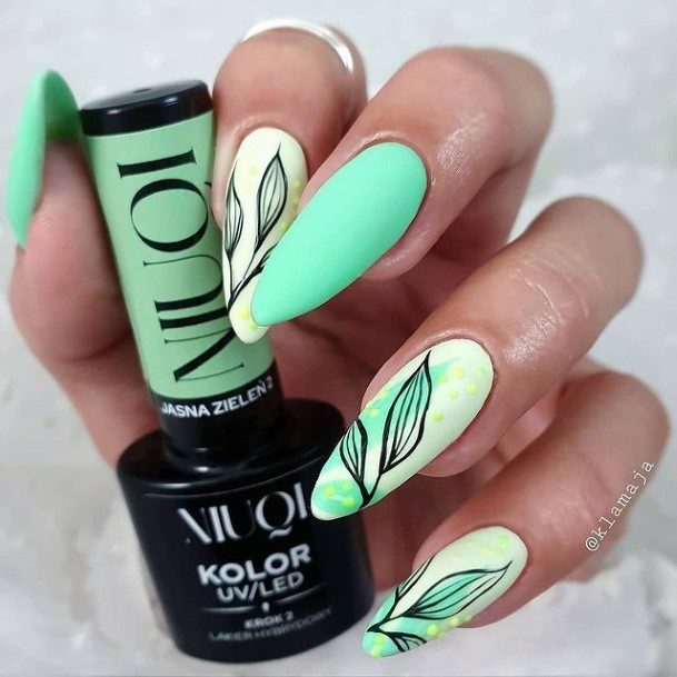 Lady With Elegant Casual Nail Body Art