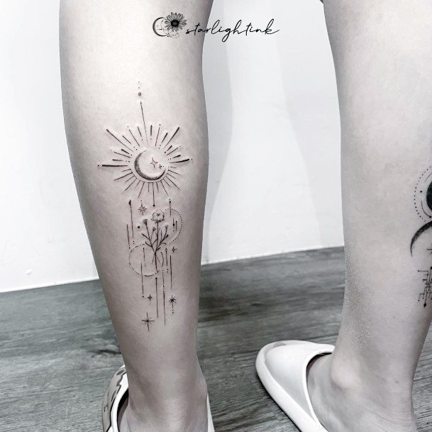 Lady With Elegant Cotton Tattoo Body Art