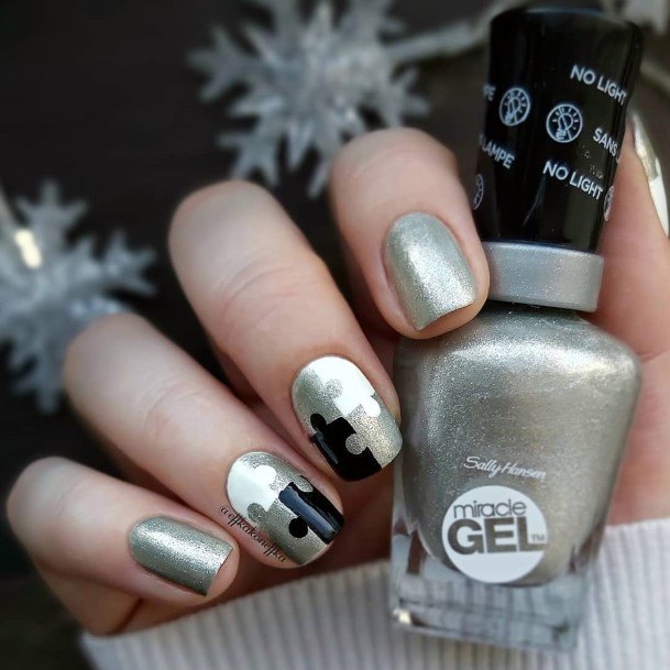 Lady With Elegant Grey And White Nail Body Art