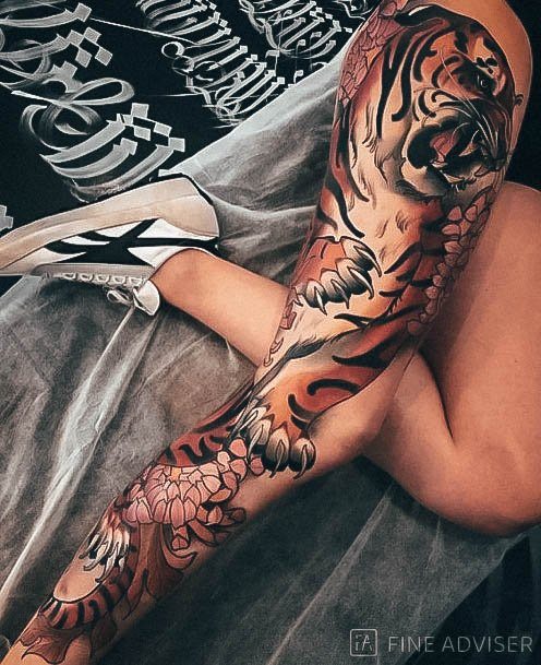 Lady With Elegant Japanese Tattoo Body Art