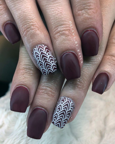 Lady With Elegant Matte Maroon Nail Body Art