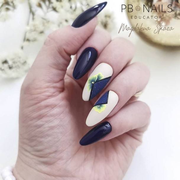 Lady With Elegant Purple Summer Nail Body Art