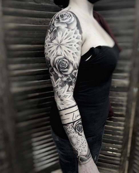 Lady With Elegant Rose Shoulder Tattoo Body Art