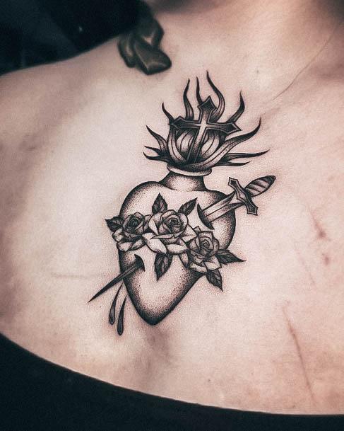 Lady With Elegant Sacred Heart Tattoo Body Art