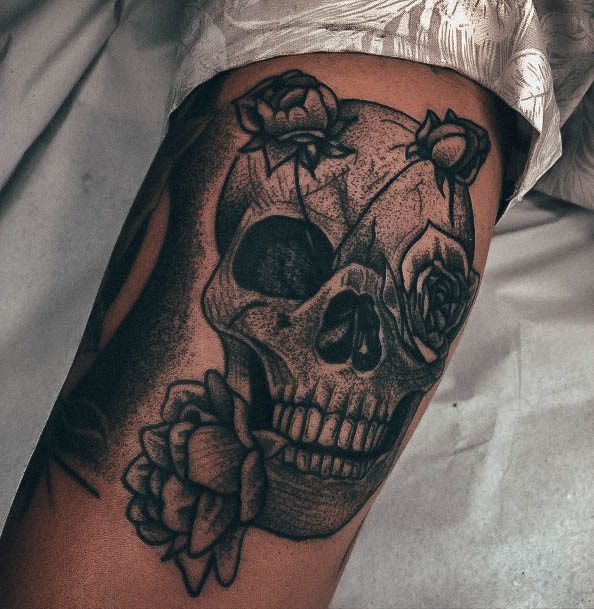 Lady With Elegant Skull And Rose Tattoo Body Art