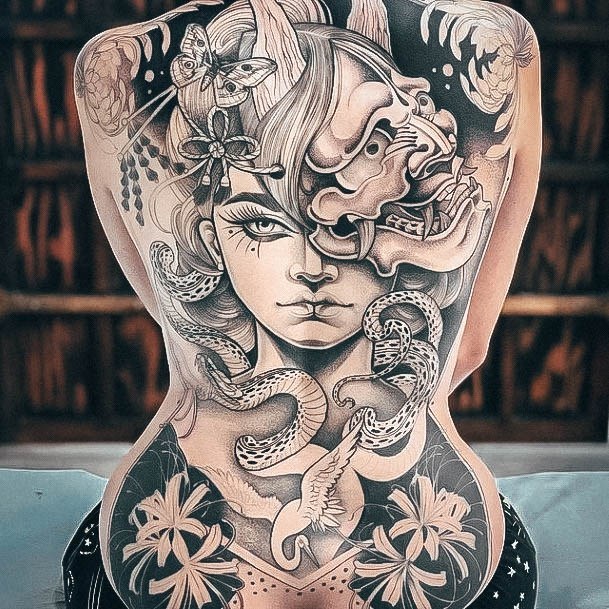 Lady With Elegant Unique Tattoo Body Art