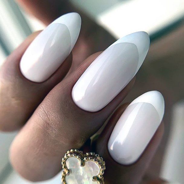 Lady With Elegant Wedding Nail Body Art