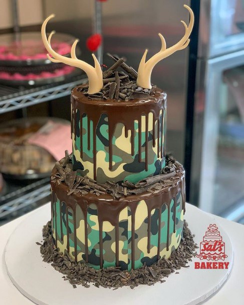 Large Horned Camo Wedding Cake