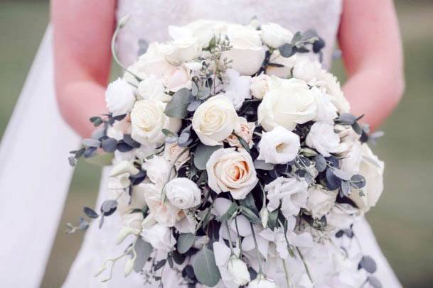 Large White Bouquet Rose Wedding