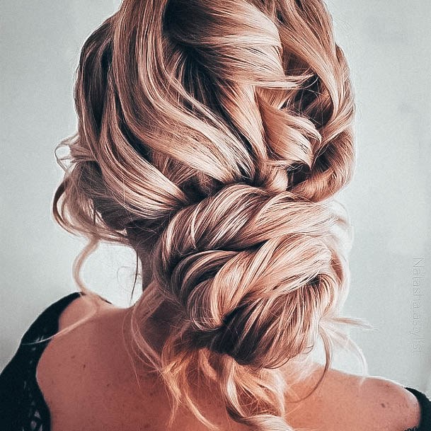 Latest Hairstyles Feminine Ideas