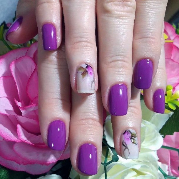 Lavendar Hued Charming Nails For Women