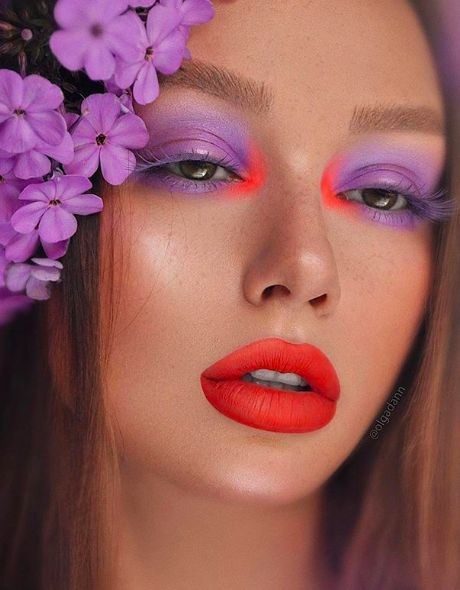 Light Amethyst Neon Eye Makeup Looks Women