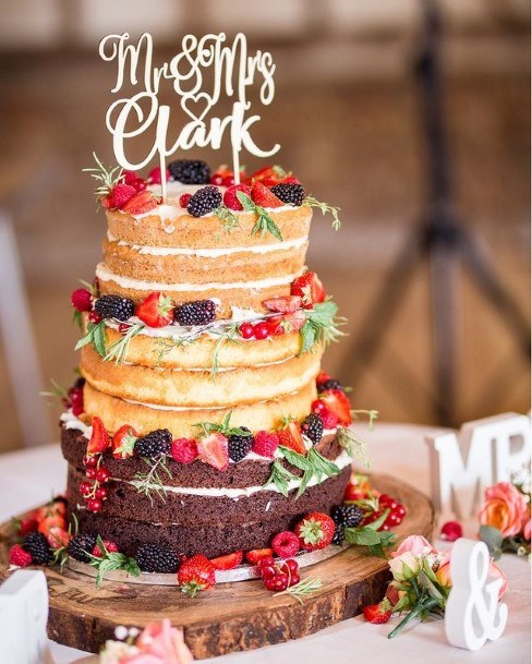 Light And Dark Country Wedding Cake
