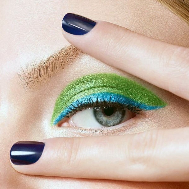 Light Green Eyeshadow Women