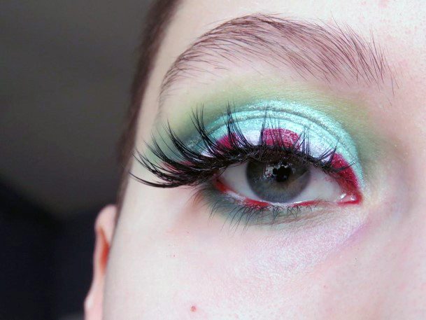 Light Green Opaque Christmas Eyeshadow Ideas For Women