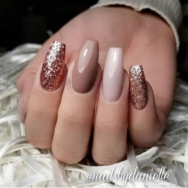 Light Nude Nails Feminine Ideas