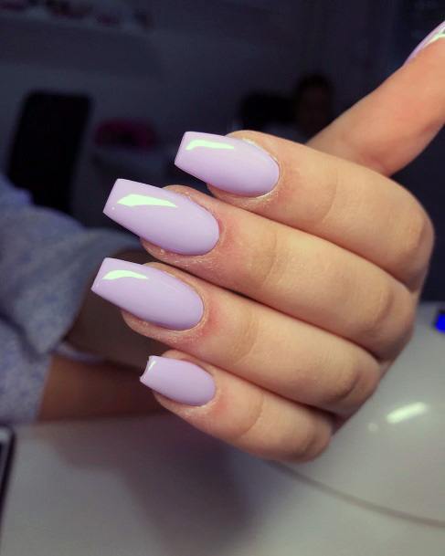 Light Pretty Purple Nails