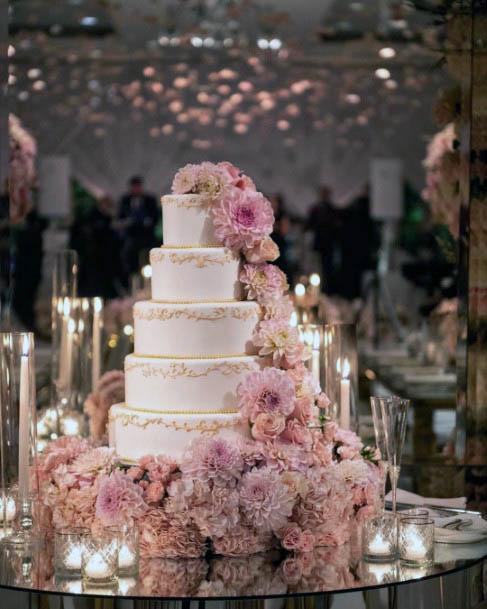 Light Violet Flowers Wedding Cake