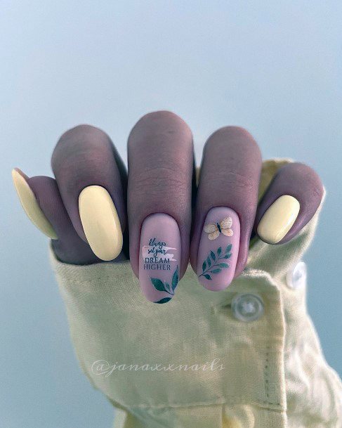 Light Yellow Girls Nail Ideas