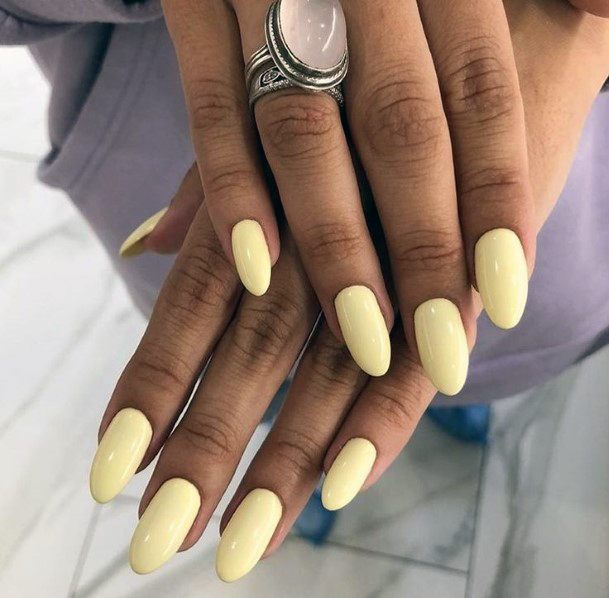 Light Yellow Nails For Girls