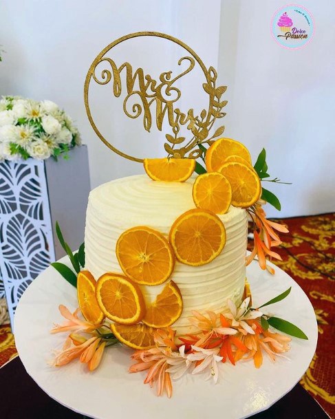 Lime Decorations On Rustic Wedding Cake