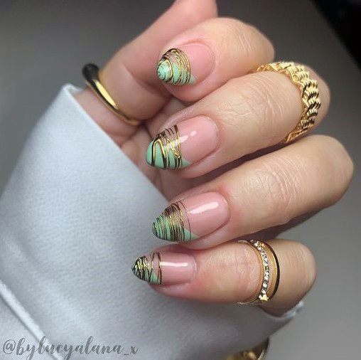 Lined Design On Nail Tips Women Green And Gold