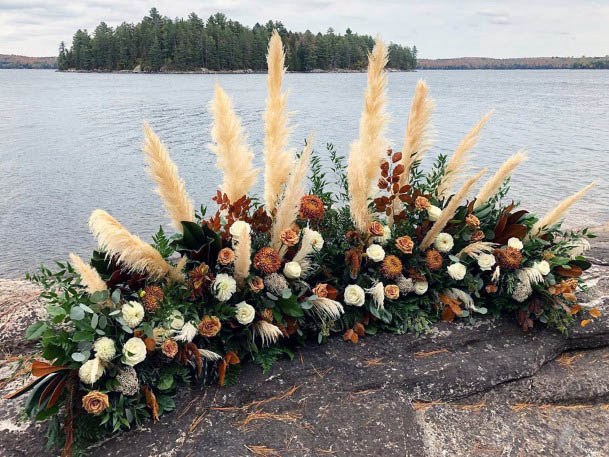 Long Feathery Fall Wedding Flowers