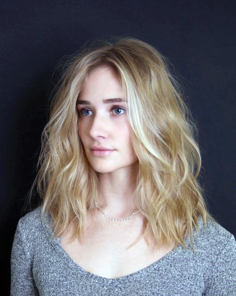 Long Golden Blonde With Slight Ash Highlights Airy Hairstyles For Women
