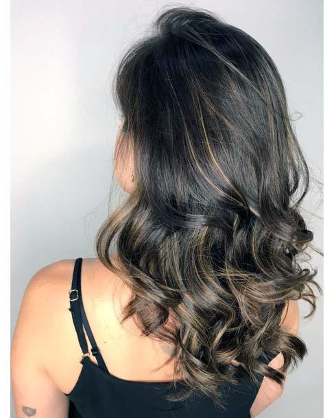 Long Hair Dark Brown Easy Summer Style With Loose Curls