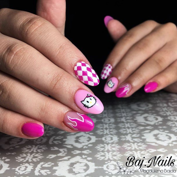 Lovable Checkered Art Pink Hello Kitty Nails