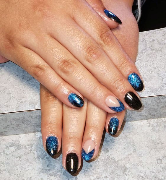 Lovely Charming Sparkling Blue And Black Nail Ideas For Ladies