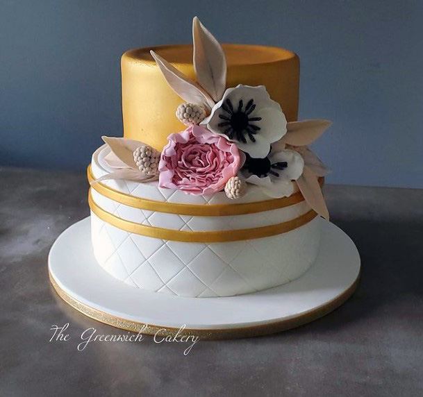 Lovely Gold Wedding Cake