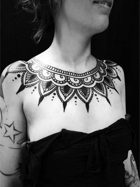 Lovely Neck Piece Tribal Tattoo Women