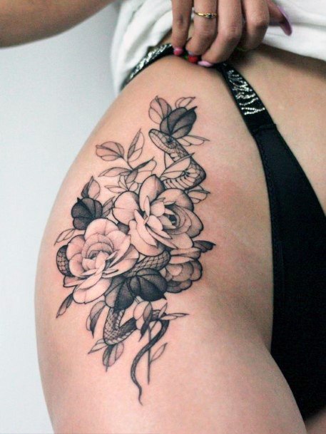 Lovely Roses And Snake Tattoo Womens Thighs