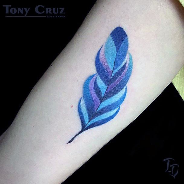 Lovely Shades Of Blue Feather Tattoo Women