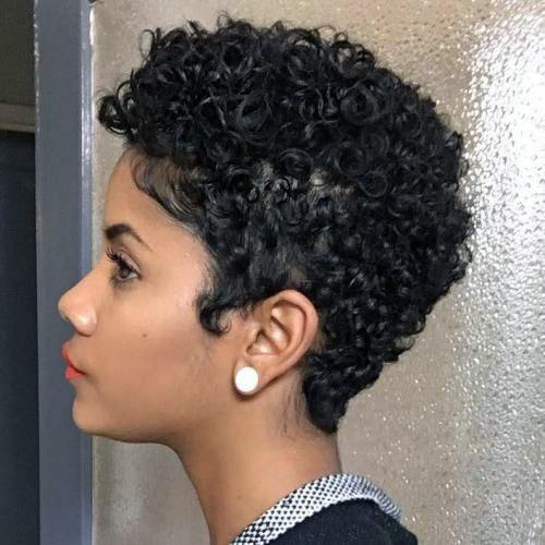 Lovely Short Curly Hairstyles For Black Women