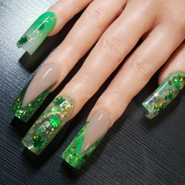 Luscious Designs Womens 420 Nail Ideas