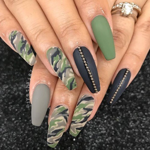 Luscious Designs Womens Camo Nail Ideas