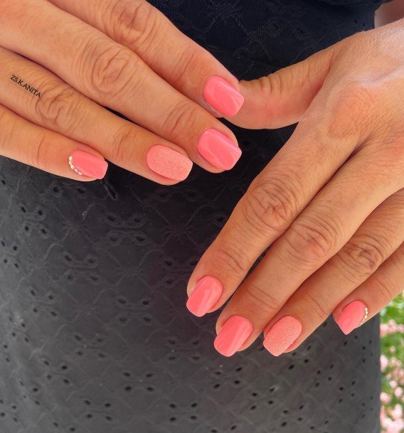 Luscious Designs Womens Peach And Pink Nail Ideas