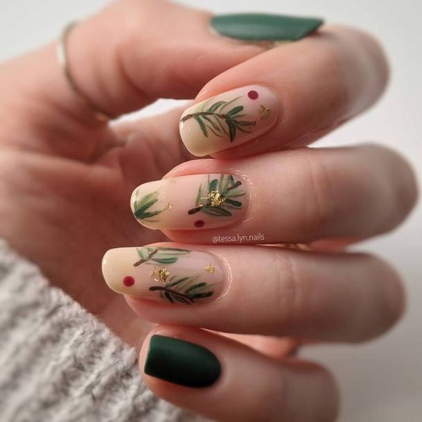 Luscious Designs Womens Red And Green Nail Ideas