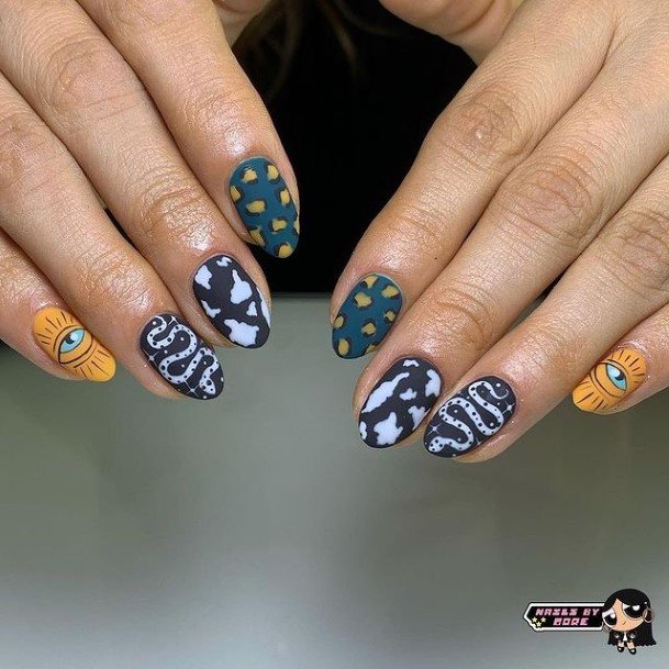 Luscious Designs Womens Spooky Nail Ideas