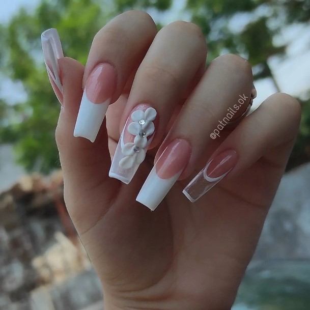 Luscious Designs Womens White With Flowers Nail Ideas