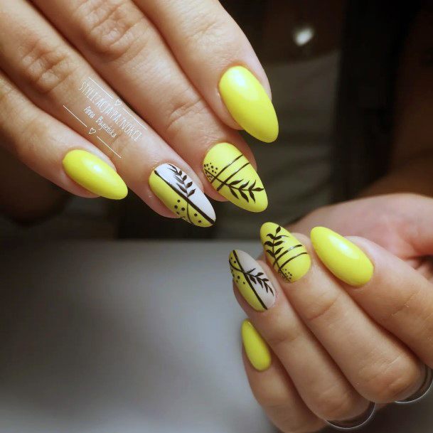 Luscious Designs Womens Yellow Summer Nail Ideas