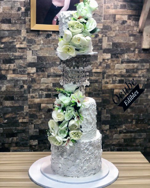 Magical Hanging 3 Tier Wedding Cake Women