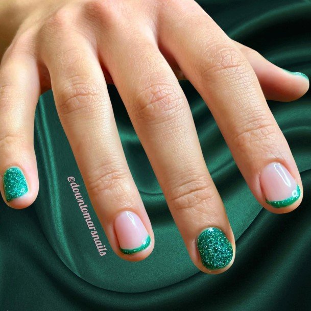 Magnificent Emerald Green Nail For Girls