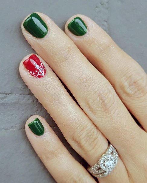 Magnificent Hunter Green Fingernails For Girls