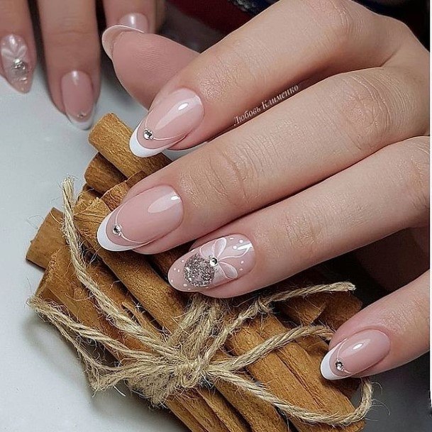 Magnificent Light Nail For Girls