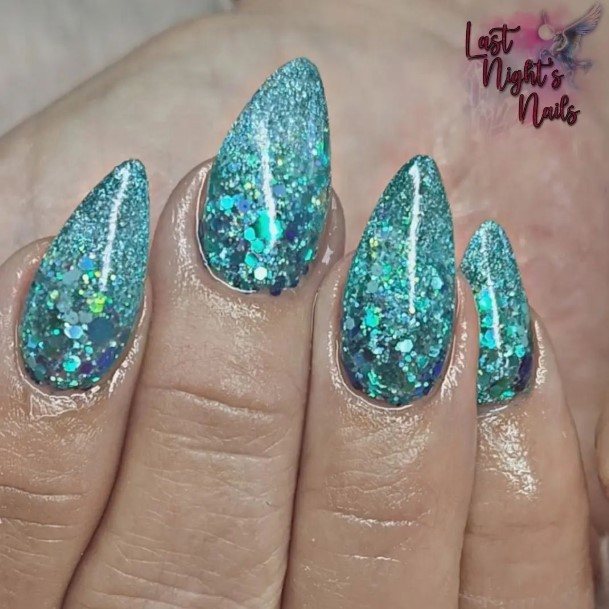 Magnificent Turquoise Ombre Fingernails For Girls